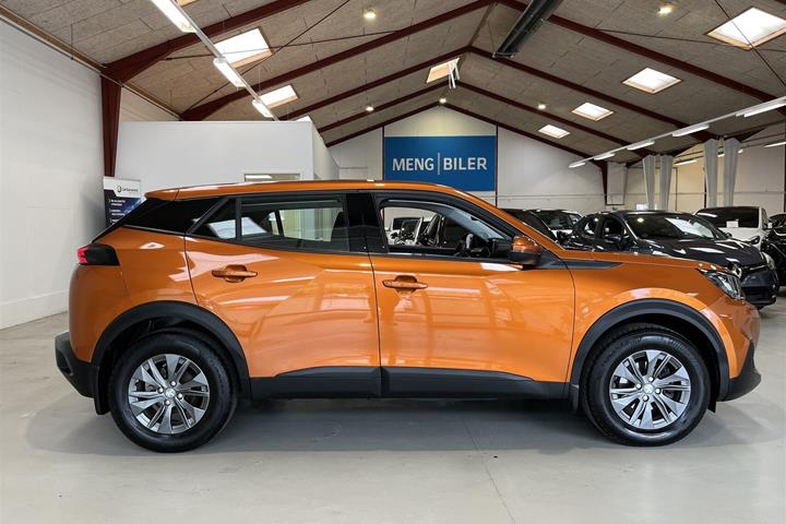 Orange Peugeot 2008 fra 2021