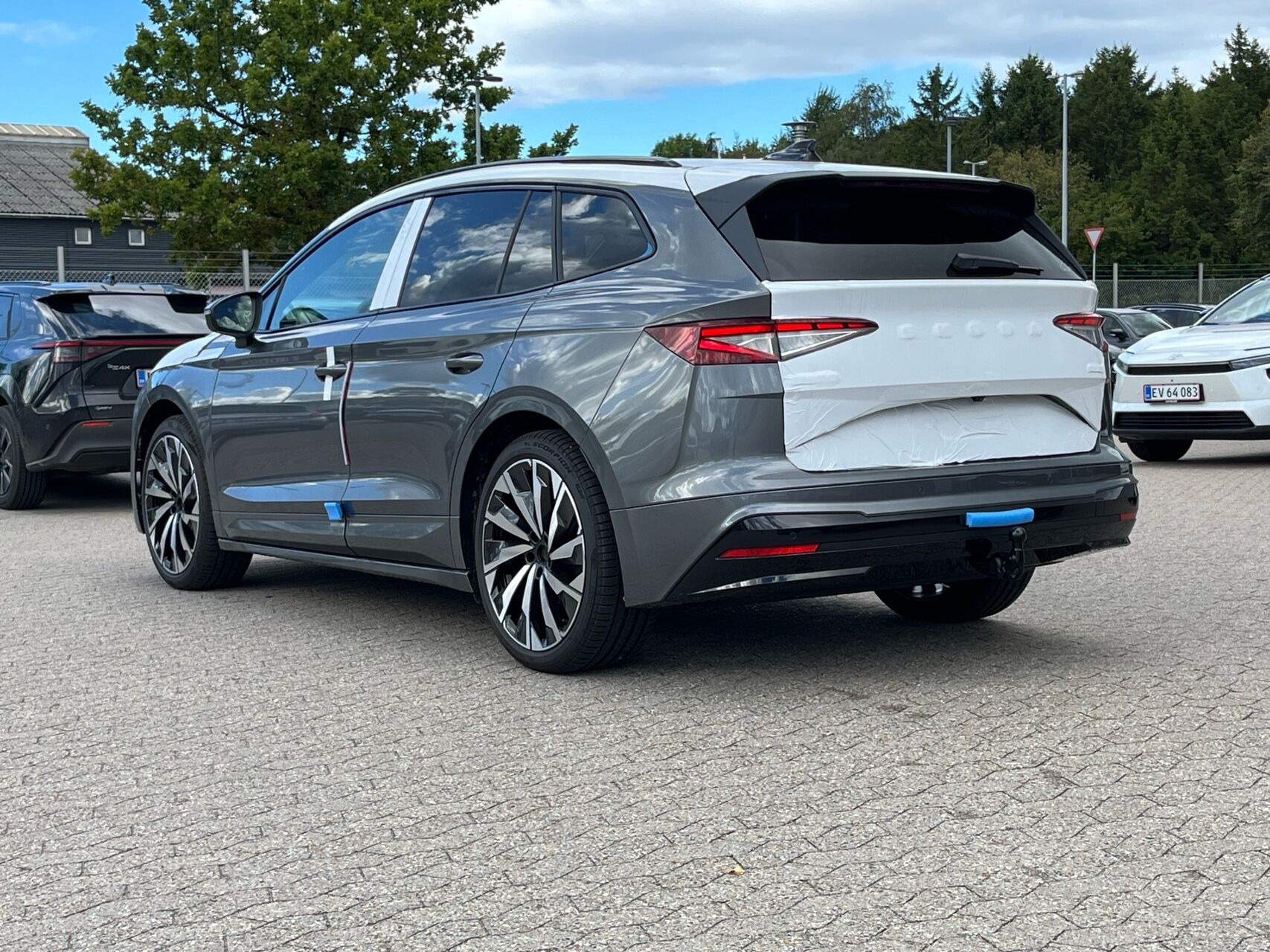 Grå Skoda Enyaq fra 2026