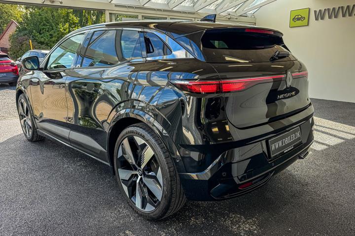 Sort Renault Mégane fra 2025