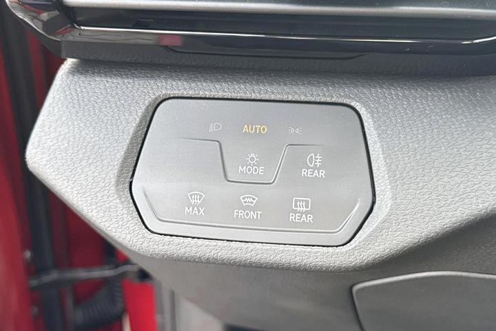 Rød VW ID.4 fra 2023