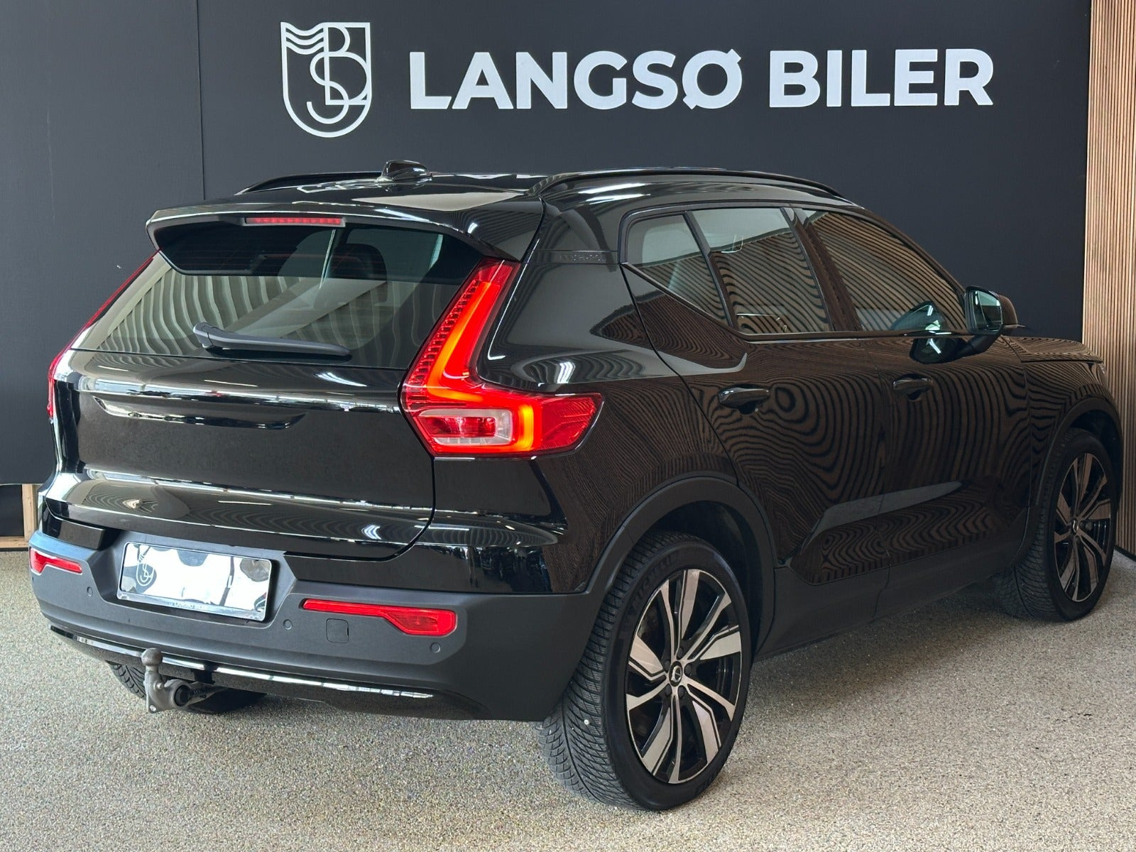 Sort Volvo XC40 fra 2021