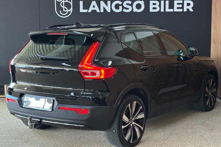 Sort Volvo XC40 fra 2021