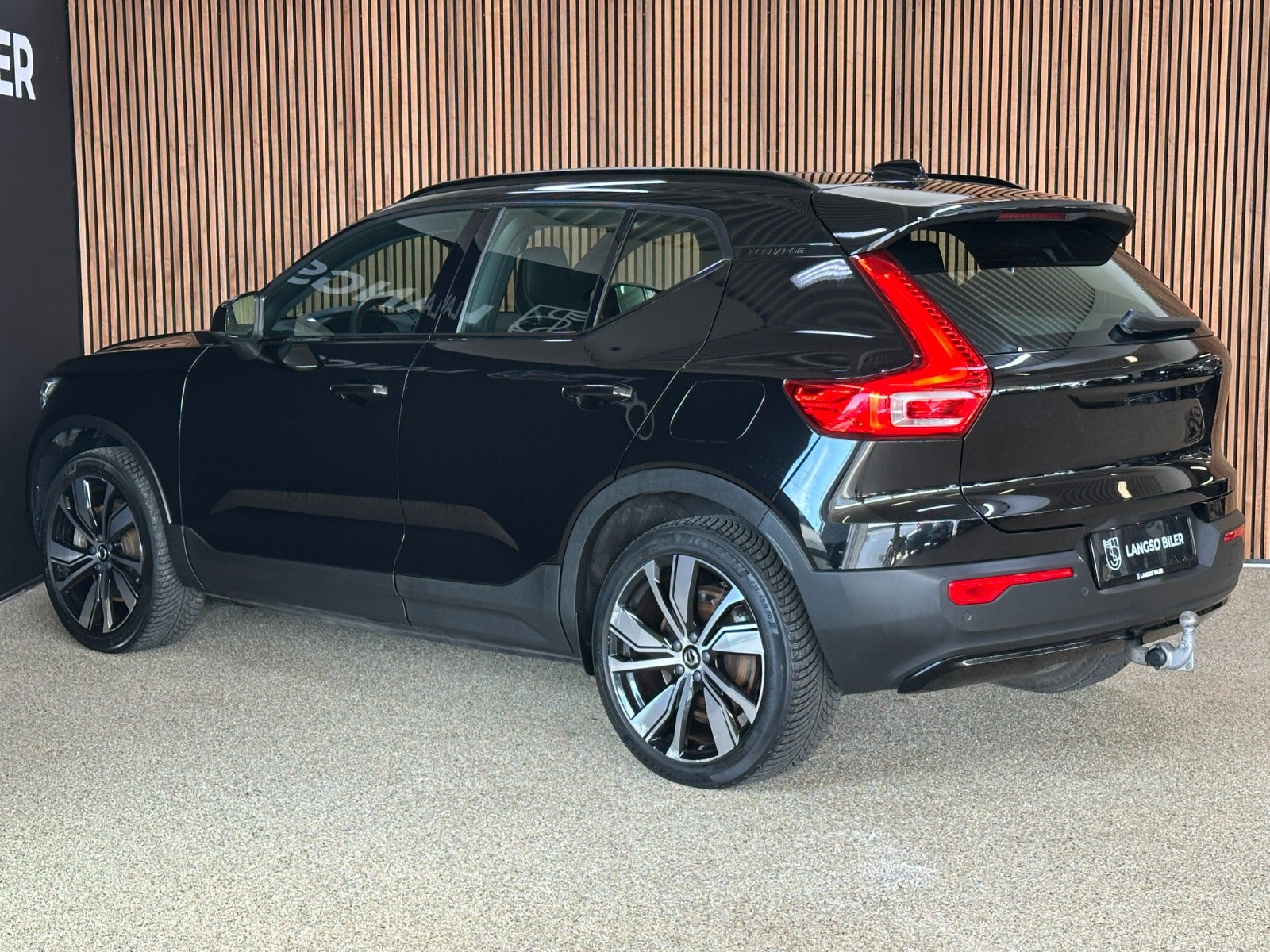 Sort Volvo XC40 fra 2021
