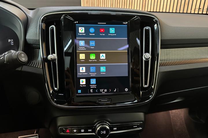 Sort Volvo XC40 fra 2021