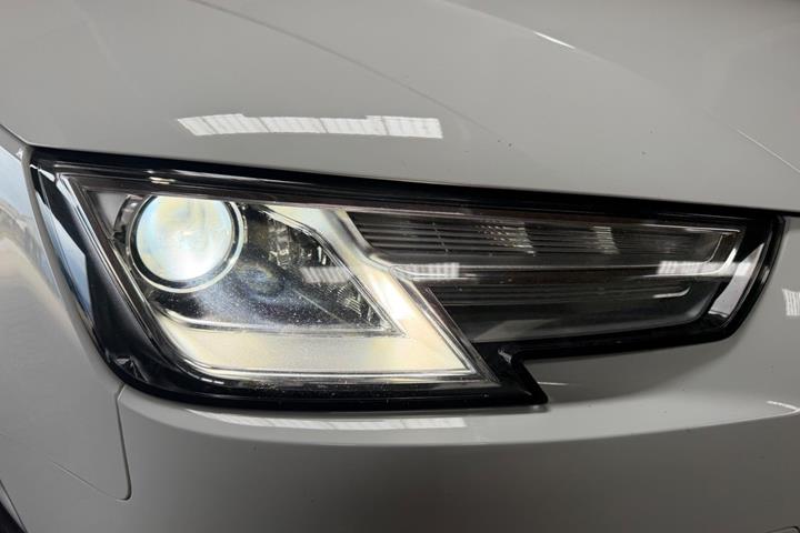 Hvid Audi A4 fra 2019