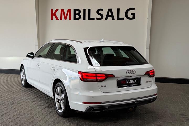 Hvid Audi A4 fra 2019