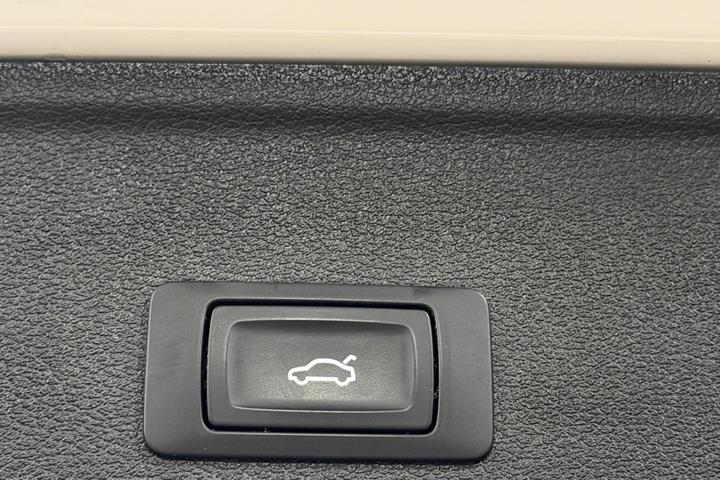 Hvid Audi A4 fra 2019