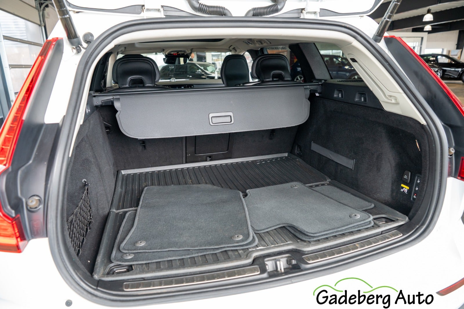 Hvid Volvo V60 fra 2019