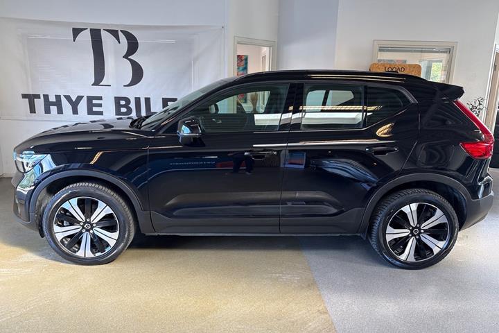 Sort Volvo XC40 fra 2023