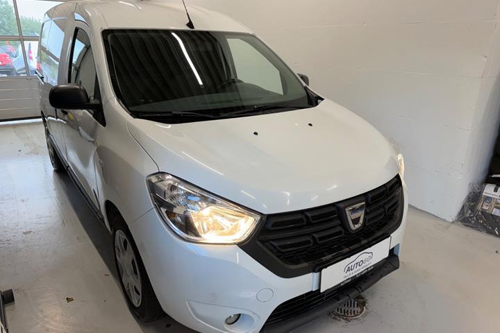 Hvid Dacia Dokker fra 2019