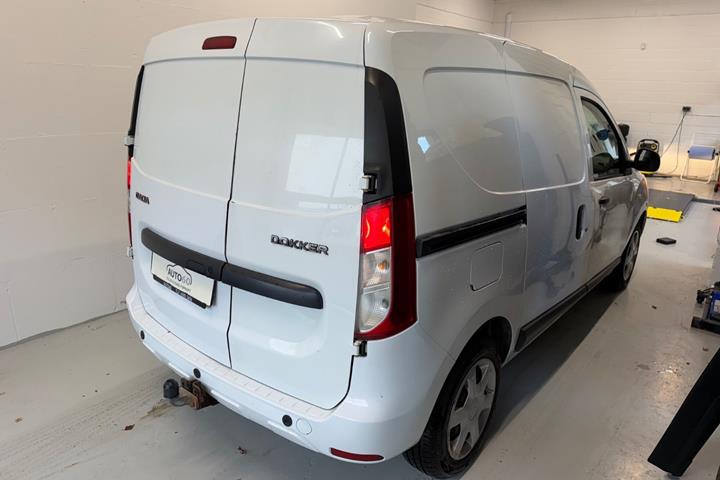 Hvid Dacia Dokker fra 2019