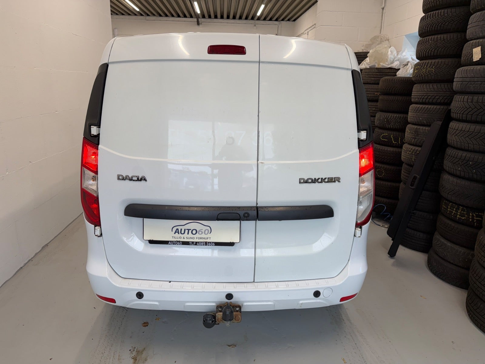 Hvid Dacia Dokker fra 2019