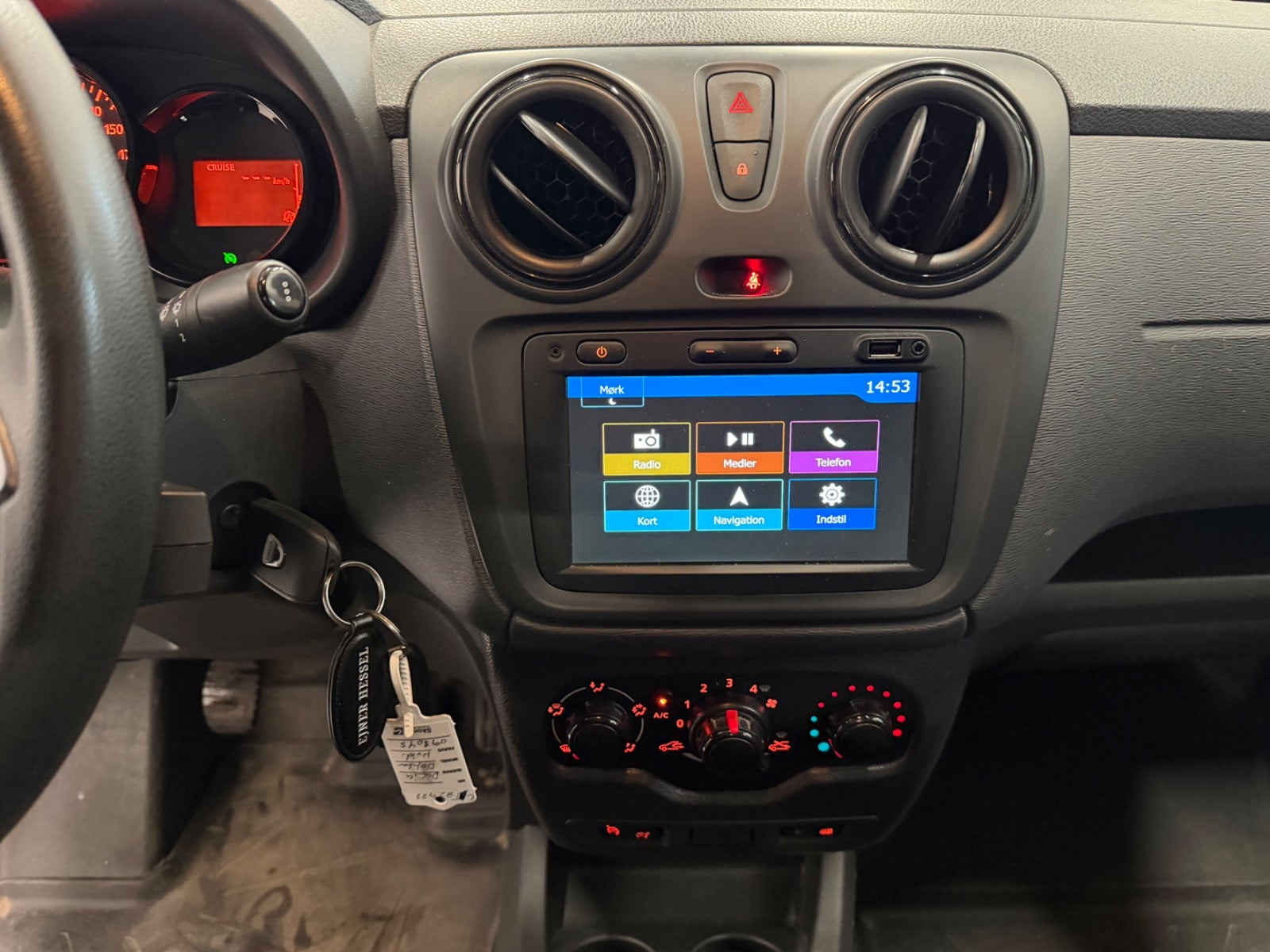Hvid Dacia Dokker fra 2019
