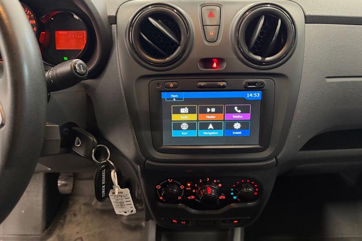 Hvid Dacia Dokker fra 2019