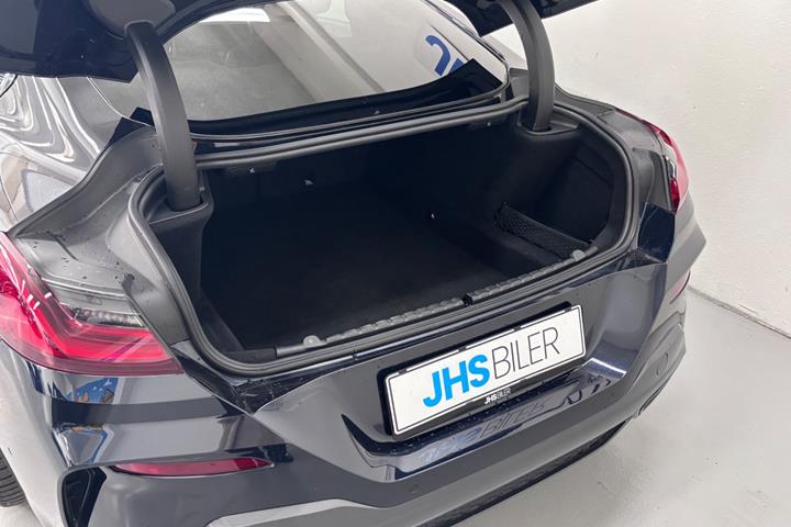 Sort BMW M850i fra 2020