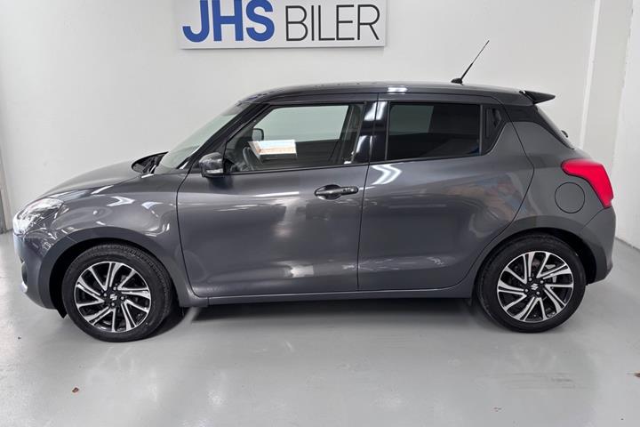 Grå Suzuki Swift fra 2020