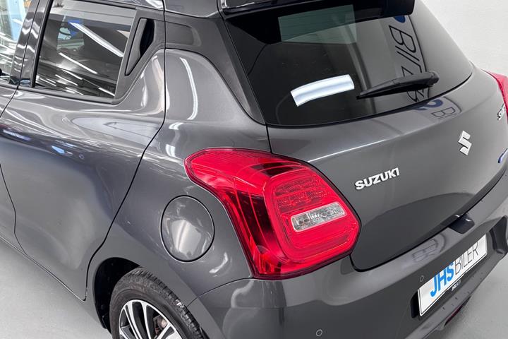 Grå Suzuki Swift fra 2020