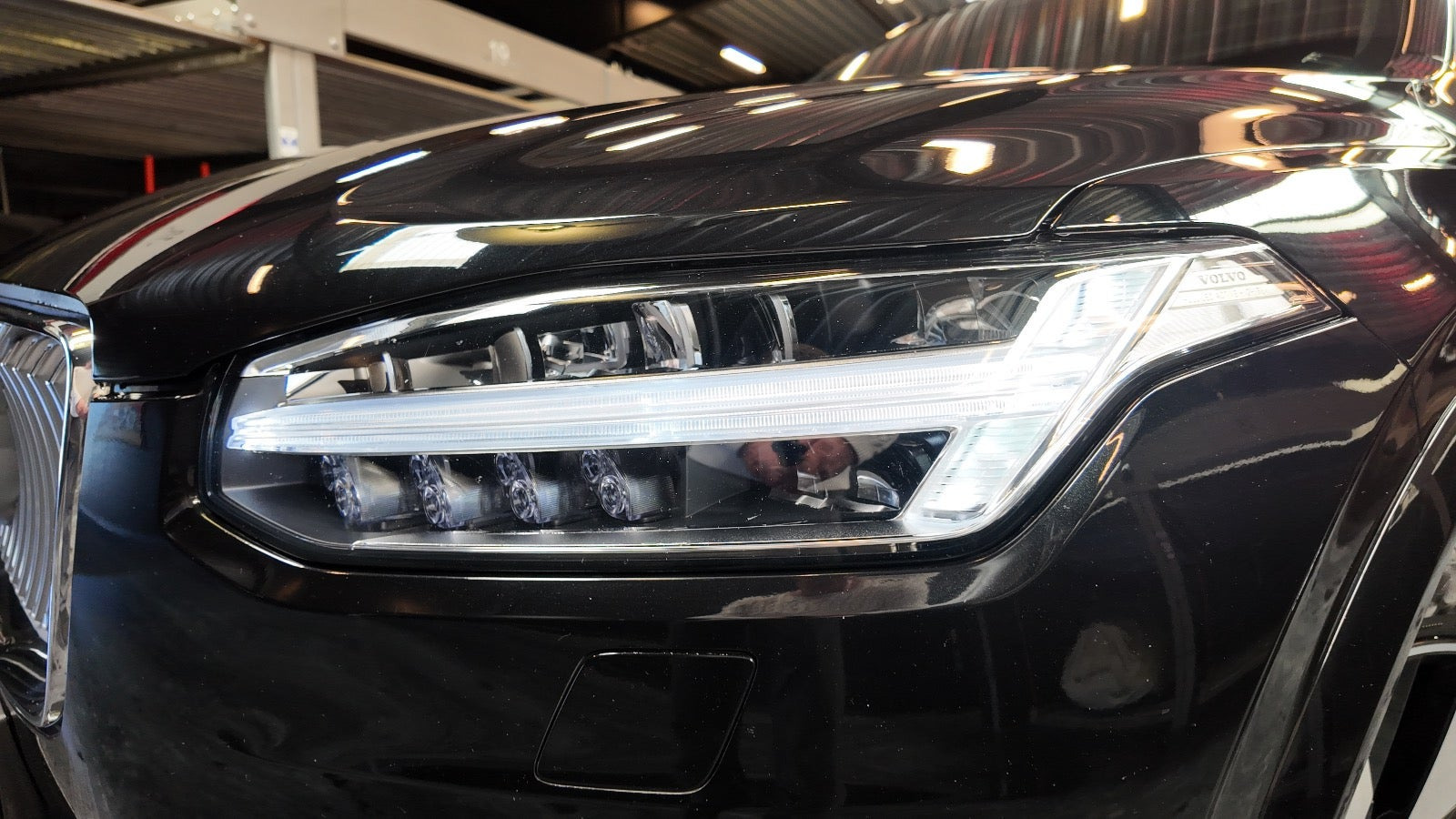 Sort Volvo XC90 fra 2024