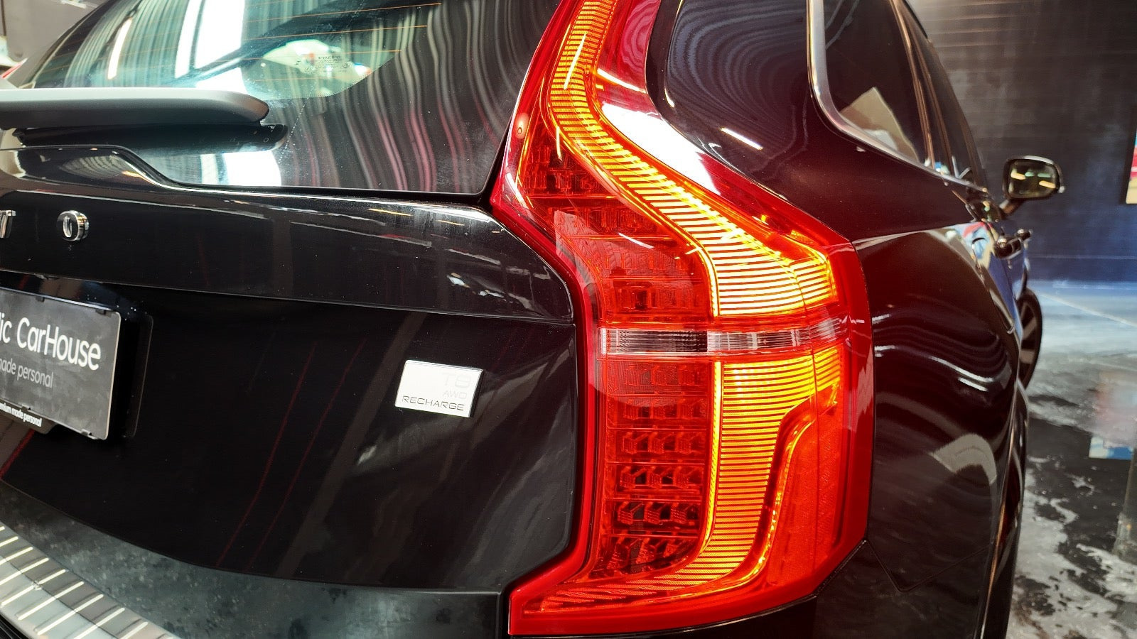 Sort Volvo XC90 fra 2024