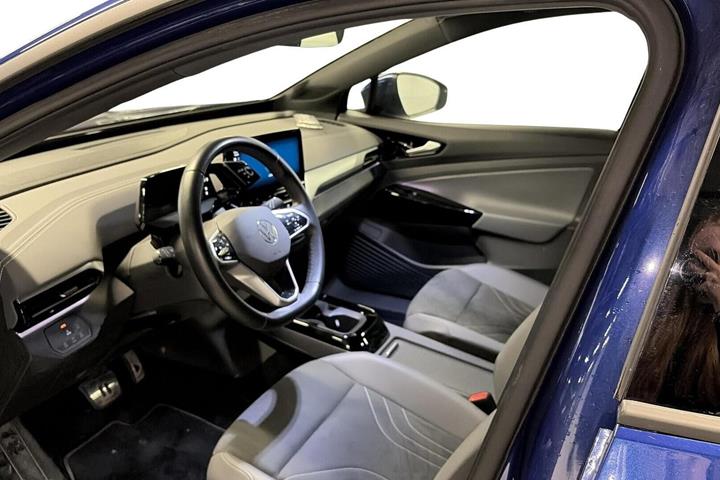Blå VW ID.4 fra 2023