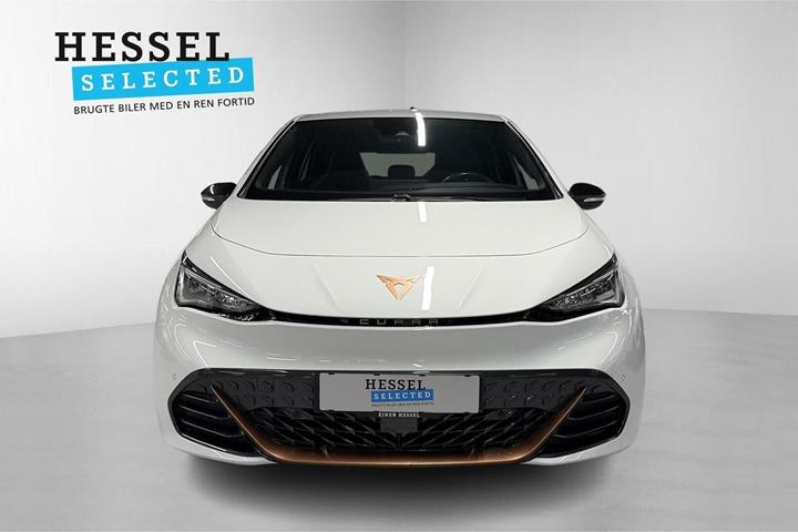 Hvid Cupra Born fra 2023
