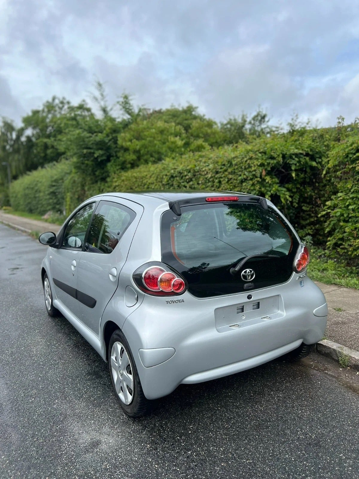 Grøn Toyota Aygo fra 2012