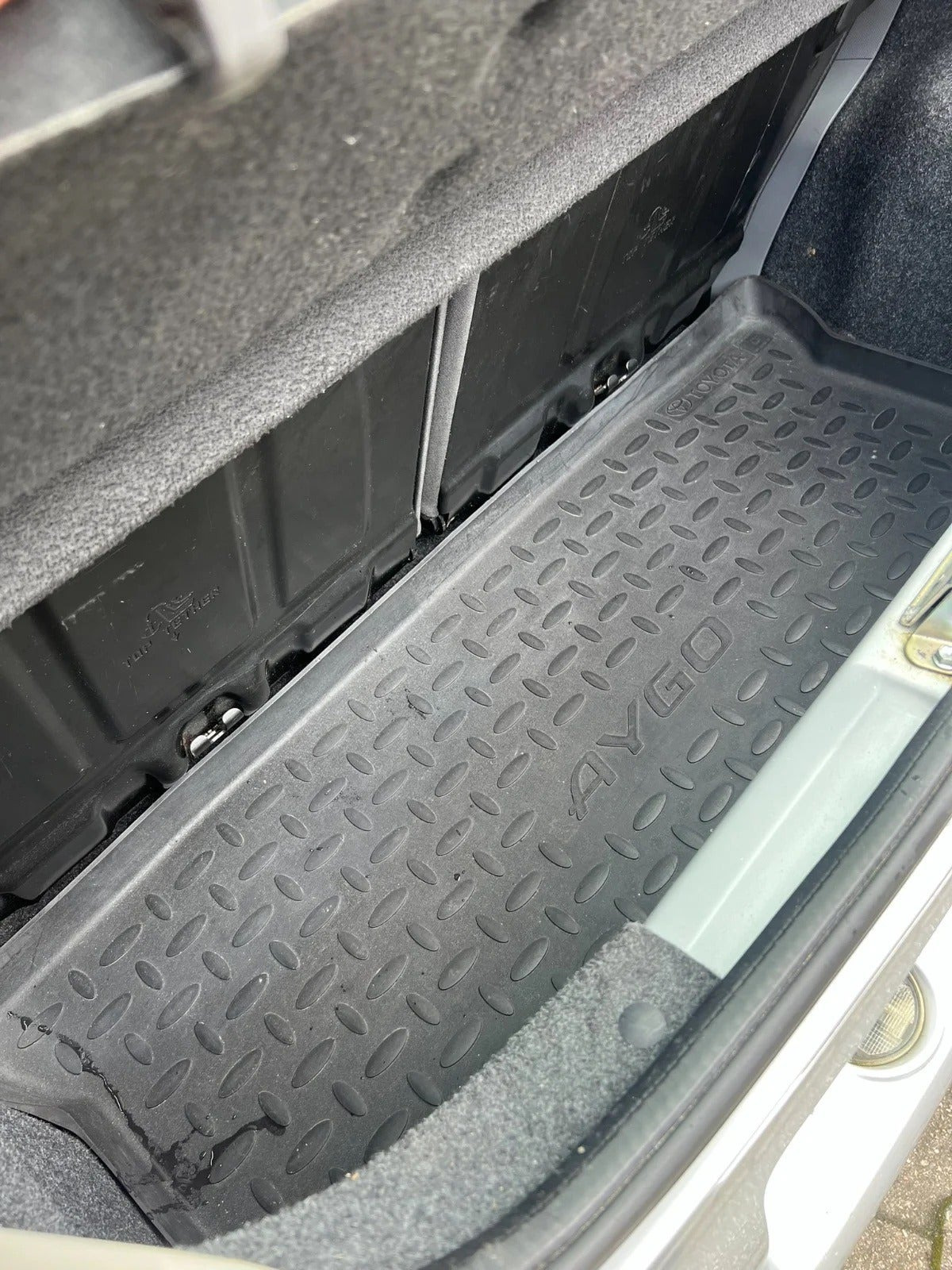 Grøn Toyota Aygo fra 2012