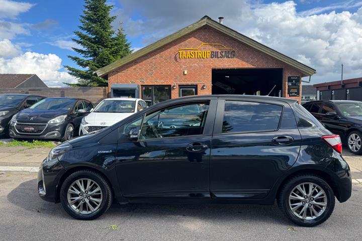 undefined Toyota Yaris fra 2017