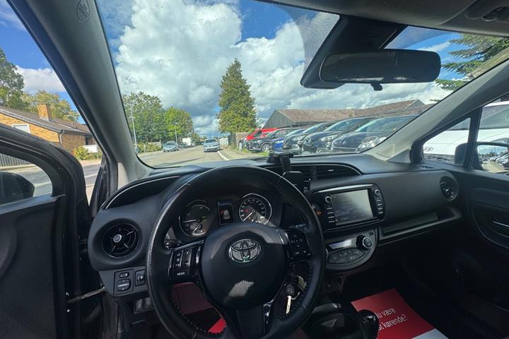 undefined Toyota Yaris fra 2017