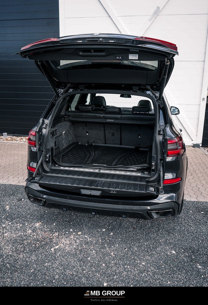Sort BMW X5 fra 2019