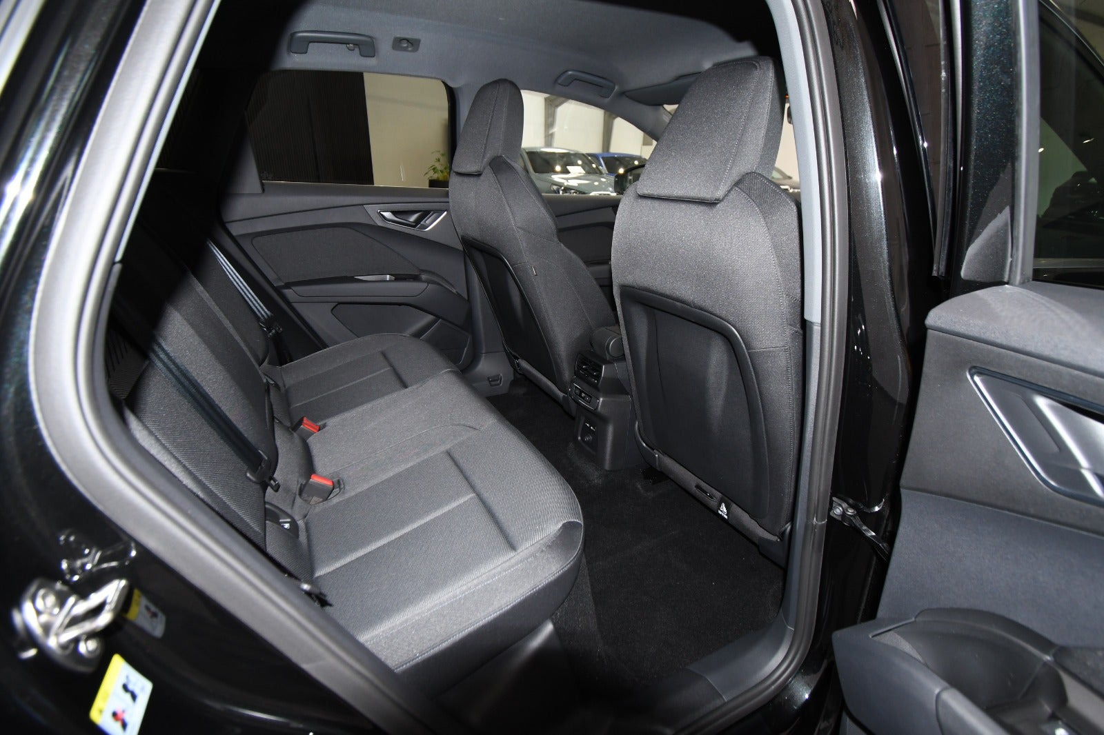 Sort Audi Q4 e-tron fra 2026