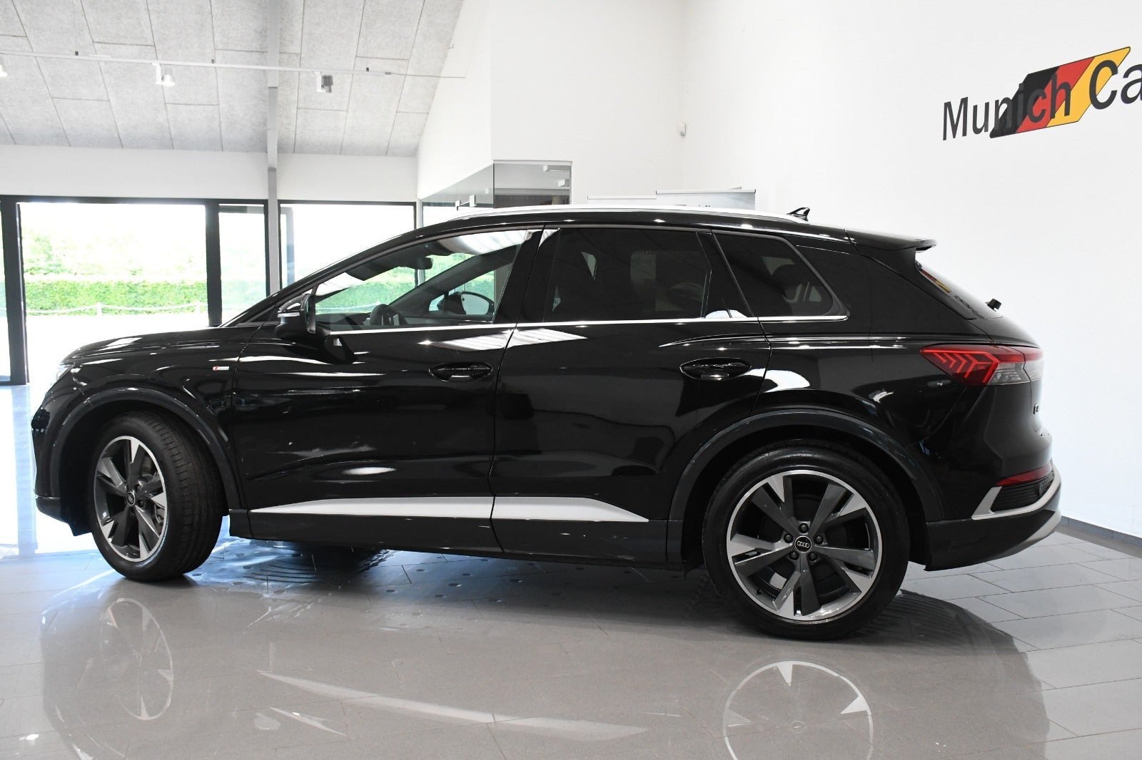 Sort Audi Q4 e-tron fra 2026