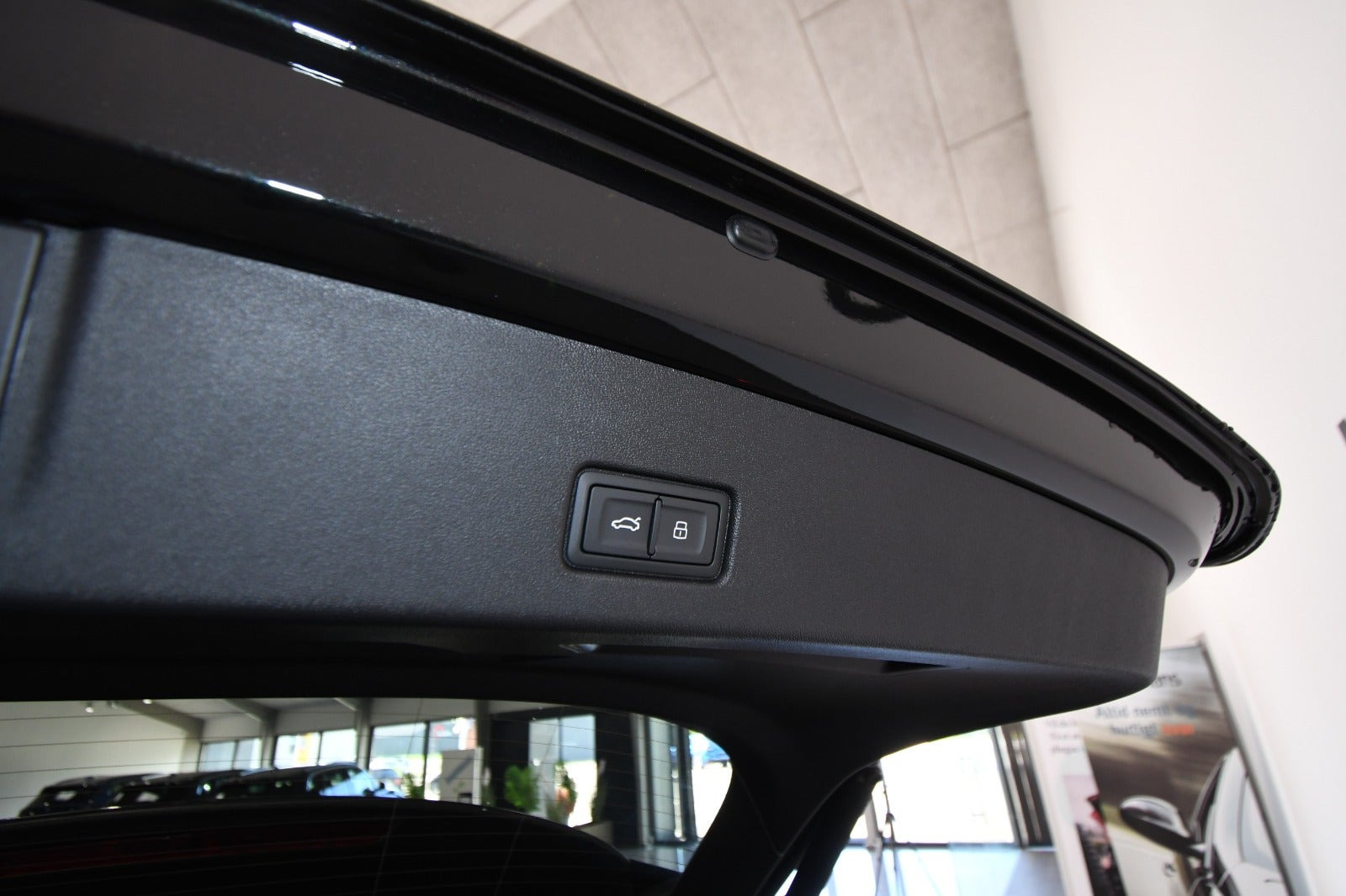 Sort Audi Q4 e-tron fra 2026