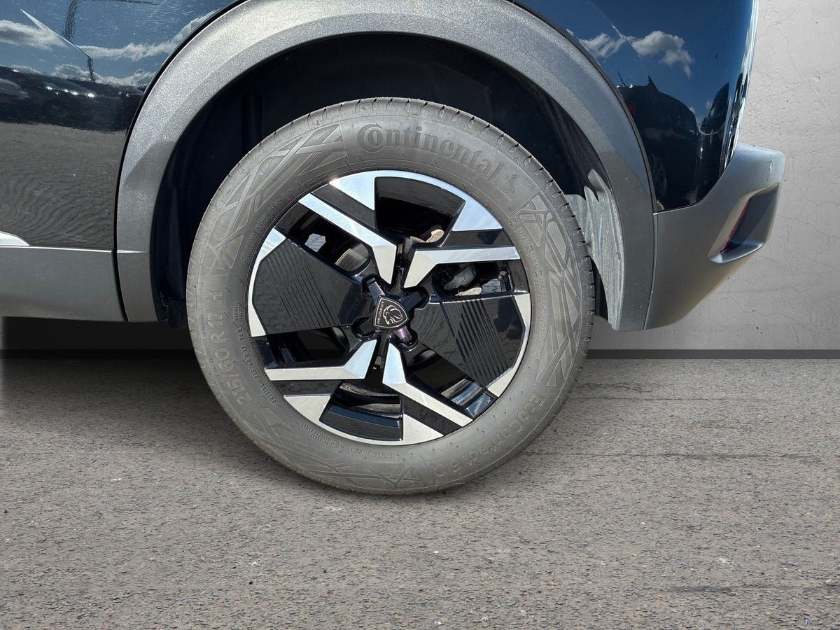 Sort Peugeot 2008 fra 2023