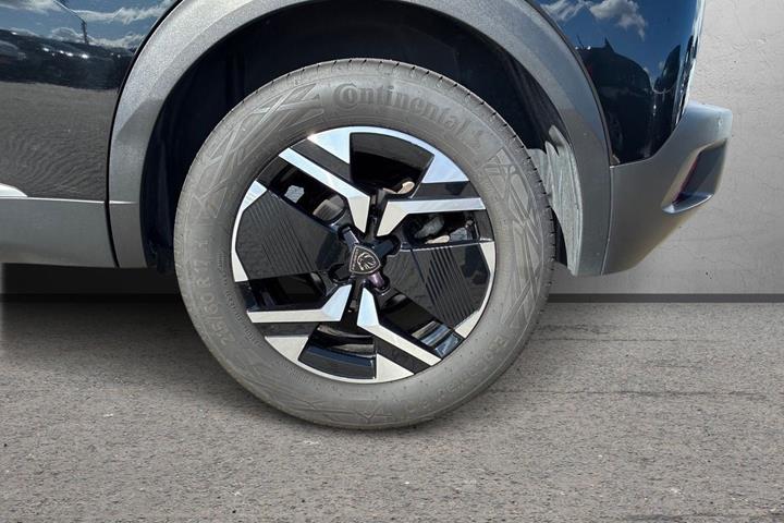 Sort Peugeot 2008 fra 2023