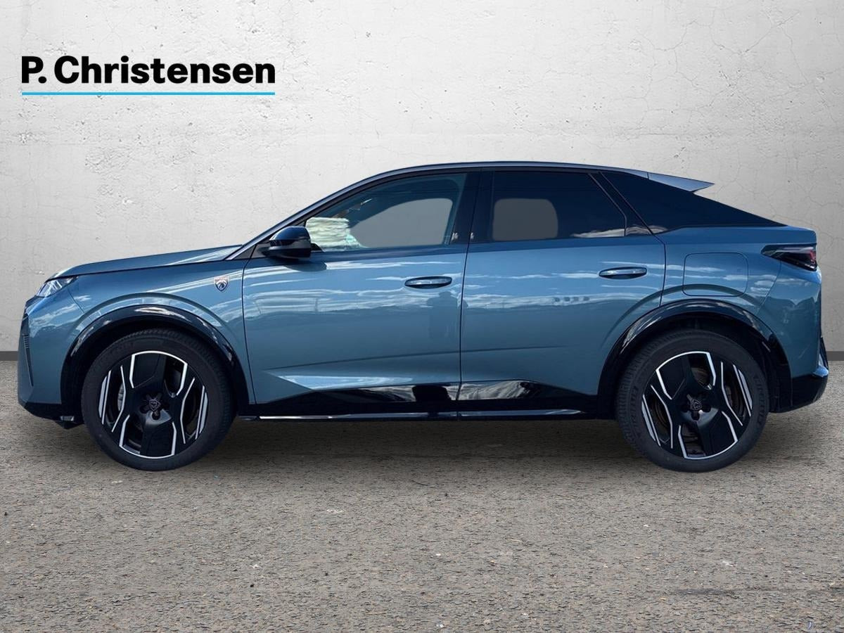 Blå Peugeot e-3008 fra 2024