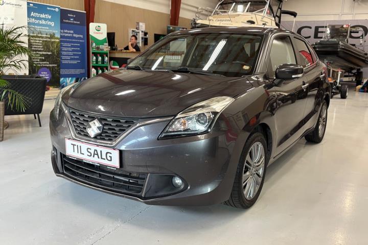 Grå Suzuki Baleno fra 2017