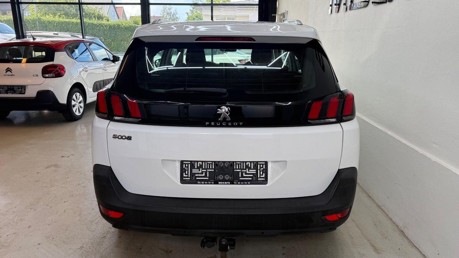 Hvid Peugeot 5008 fra 2018