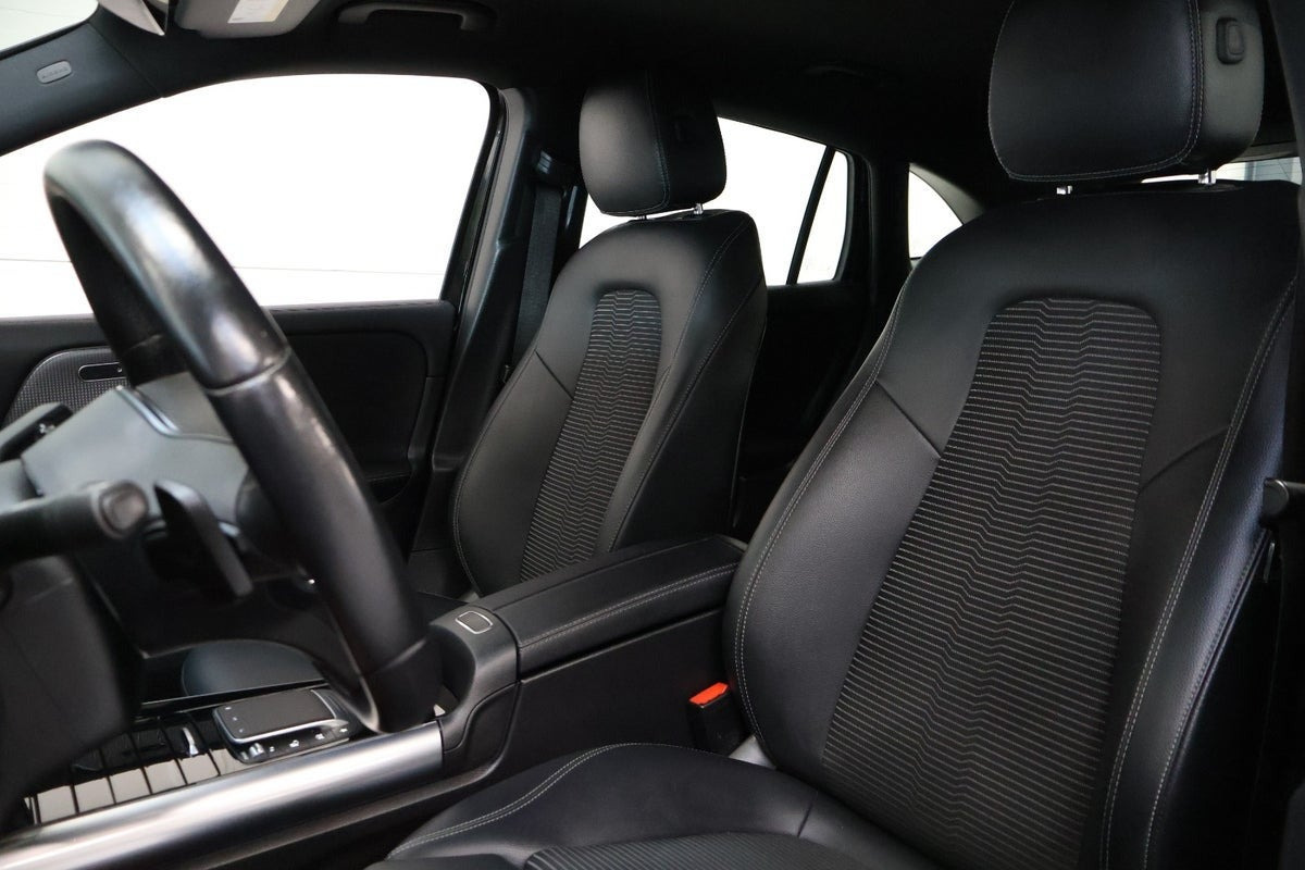 Sort Mercedes EQA250 fra 2022