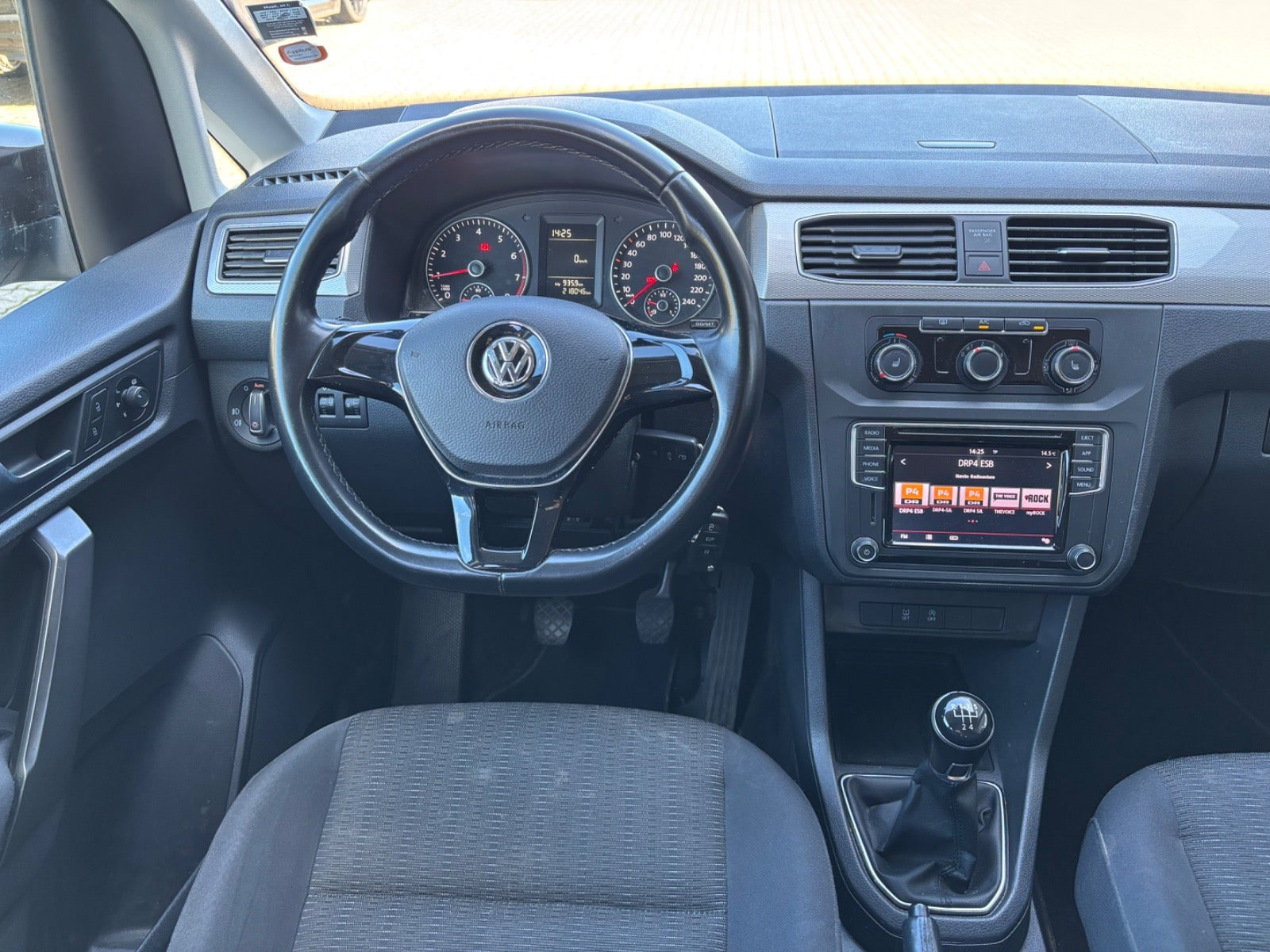Brun VW Caddy fra 2018