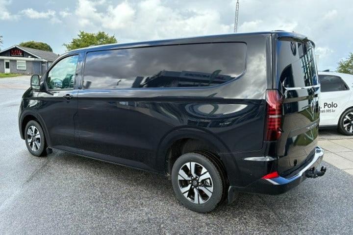 Sort VW Transporter fra 2025