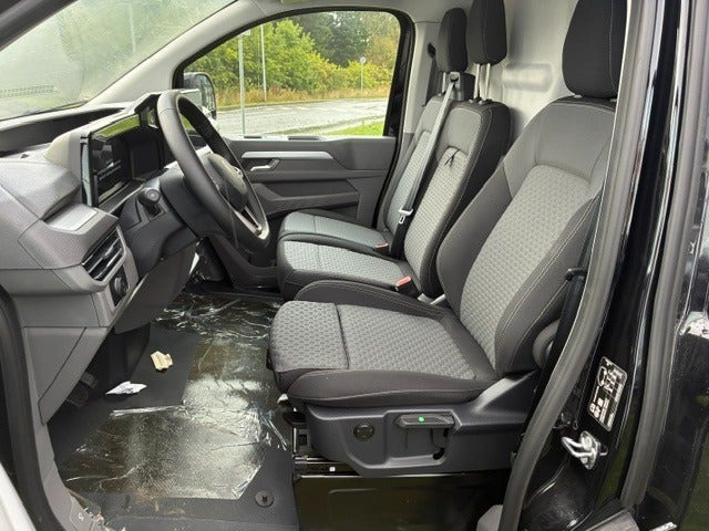 Sort VW Transporter fra 2025