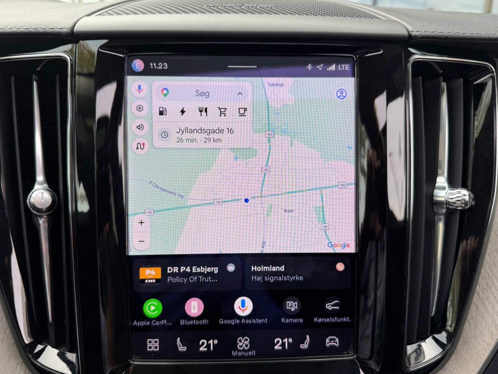 Grøn Volvo XC60 fra 2022