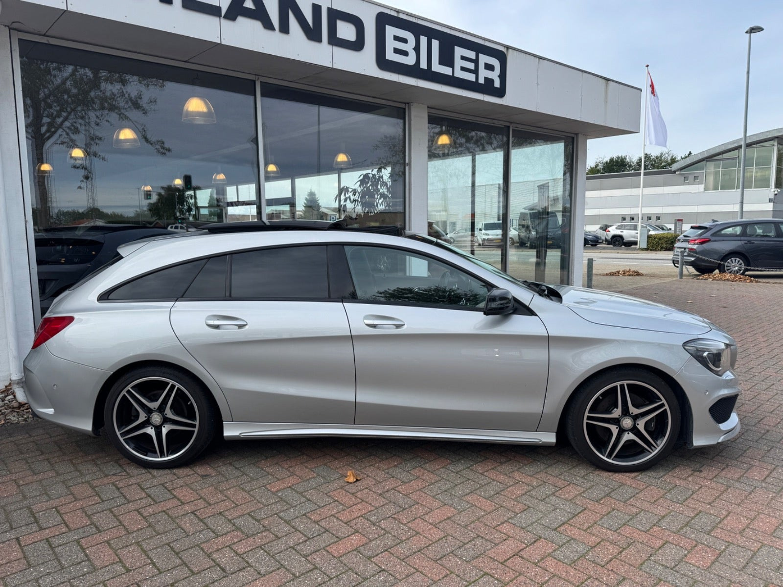 Sølv Mercedes CLA220 d fra 2016