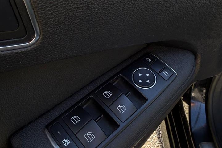 undefined Mercedes E200 fra 2013
