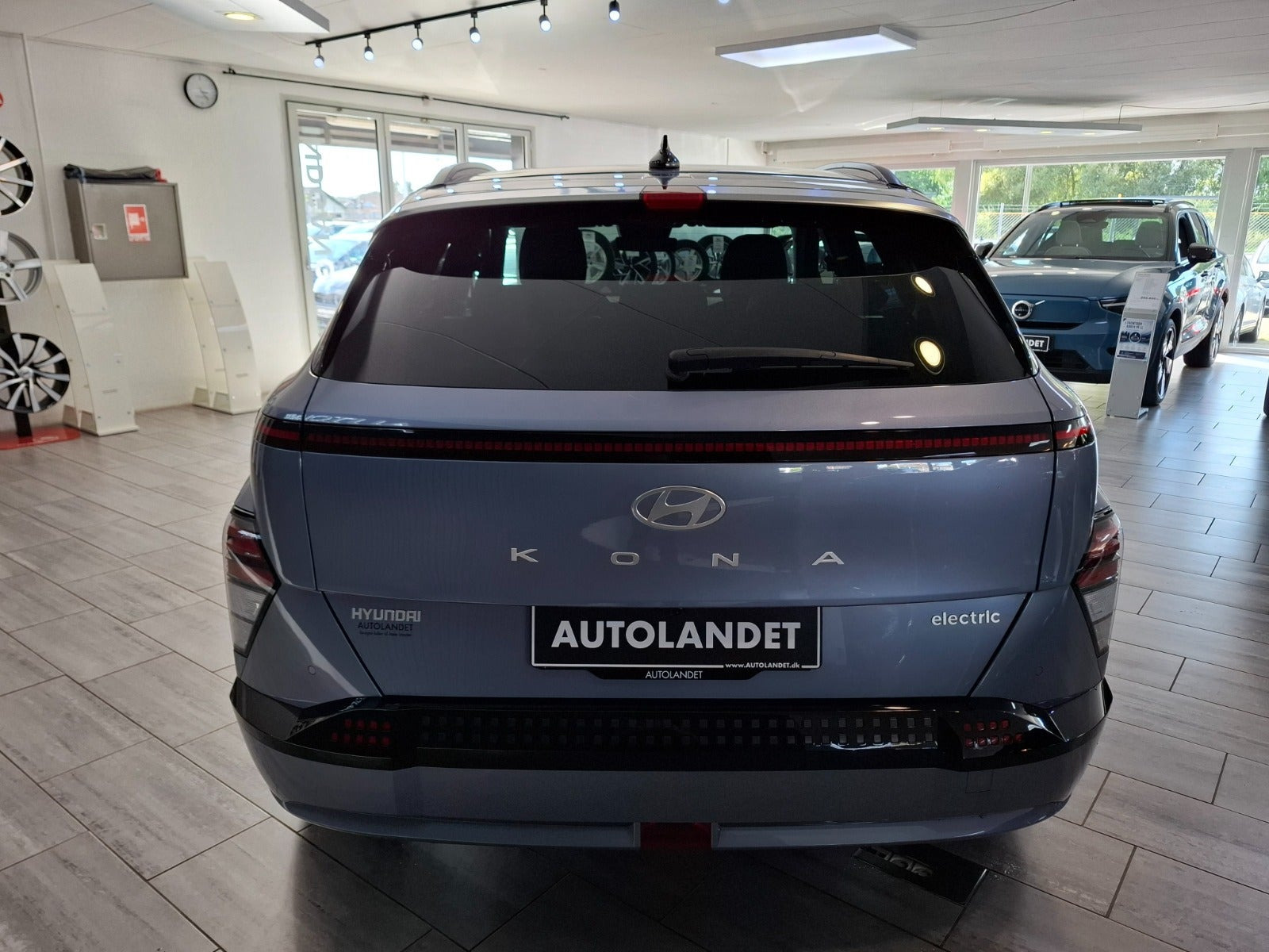 Blå Hyundai Kona fra 2024