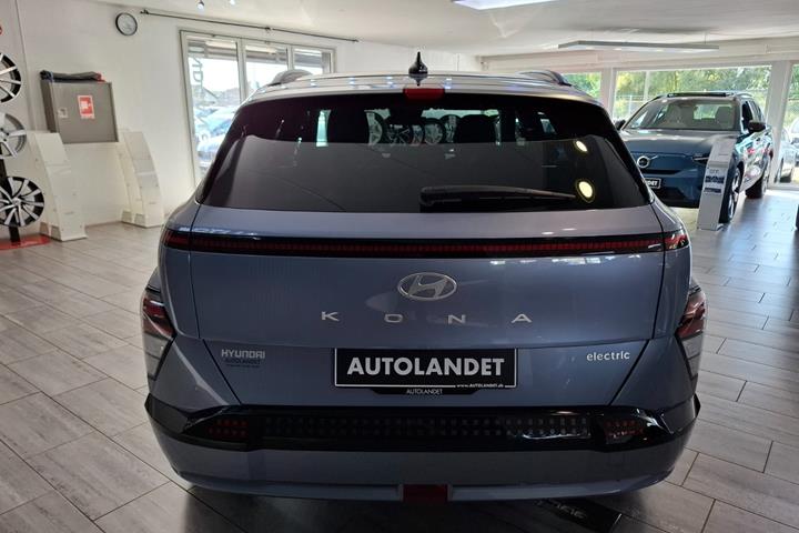 Blå Hyundai Kona fra 2024