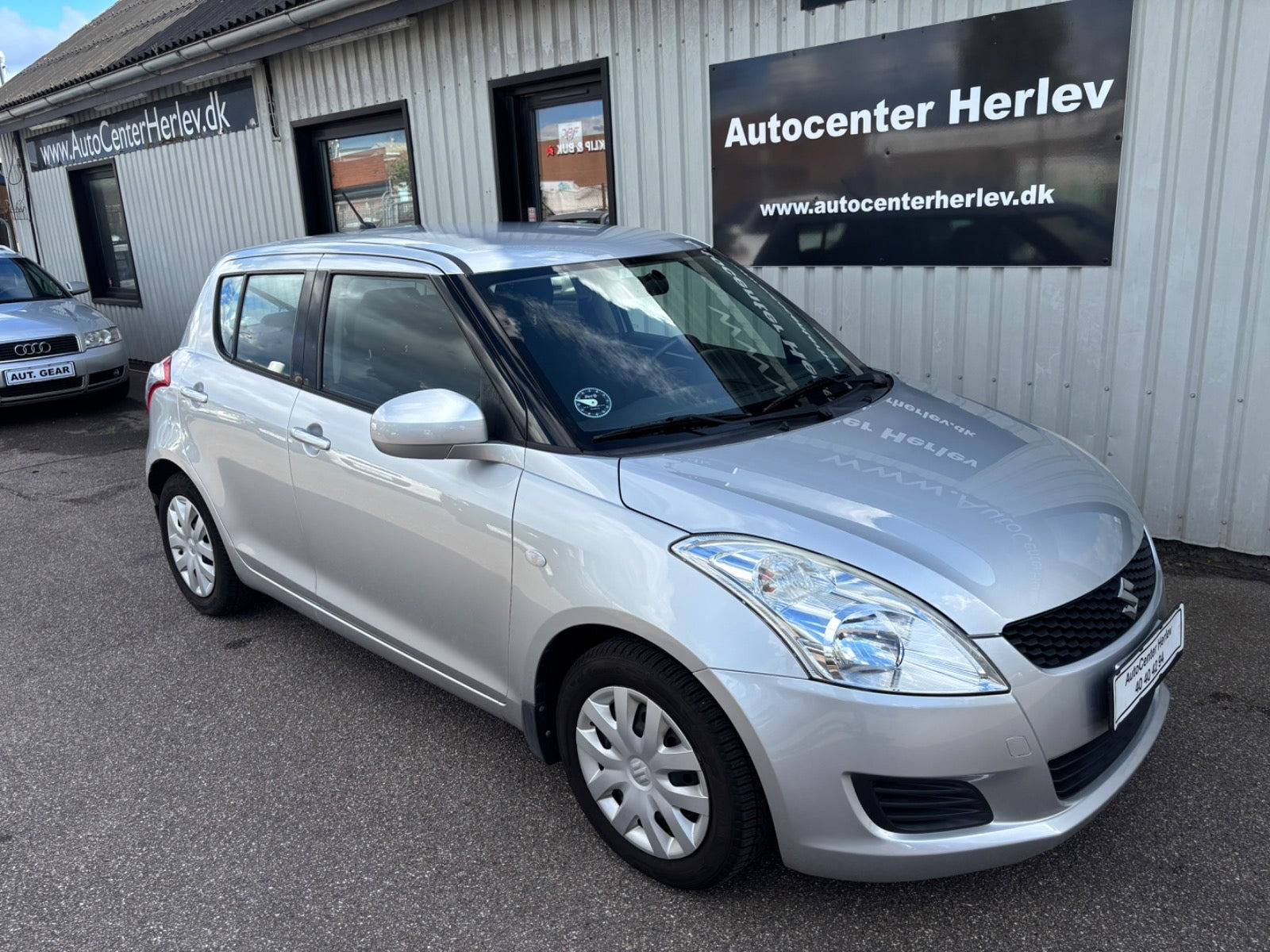 Sølv Suzuki Swift fra 2012