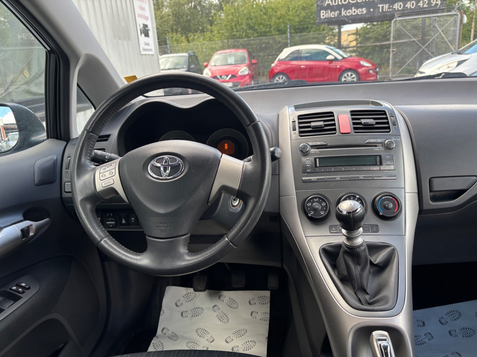 Sort Toyota Auris fra 2009