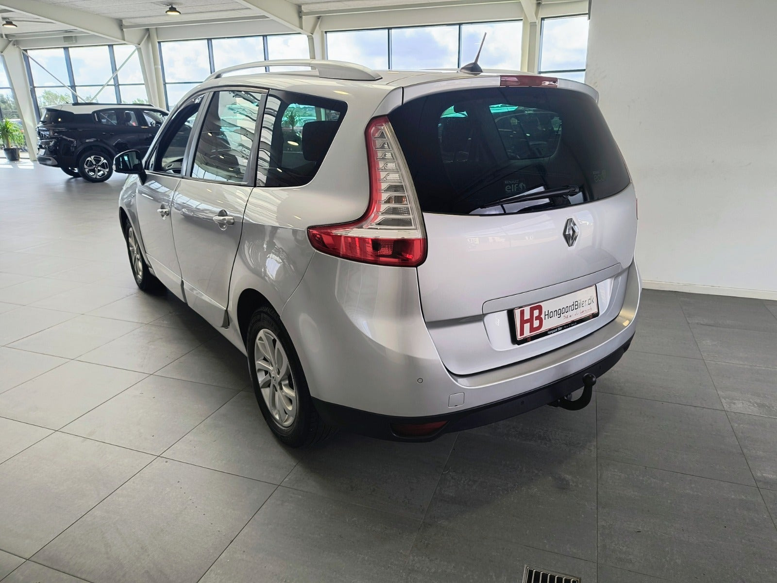 Sølv Renault Grand Scenic III fra 2015